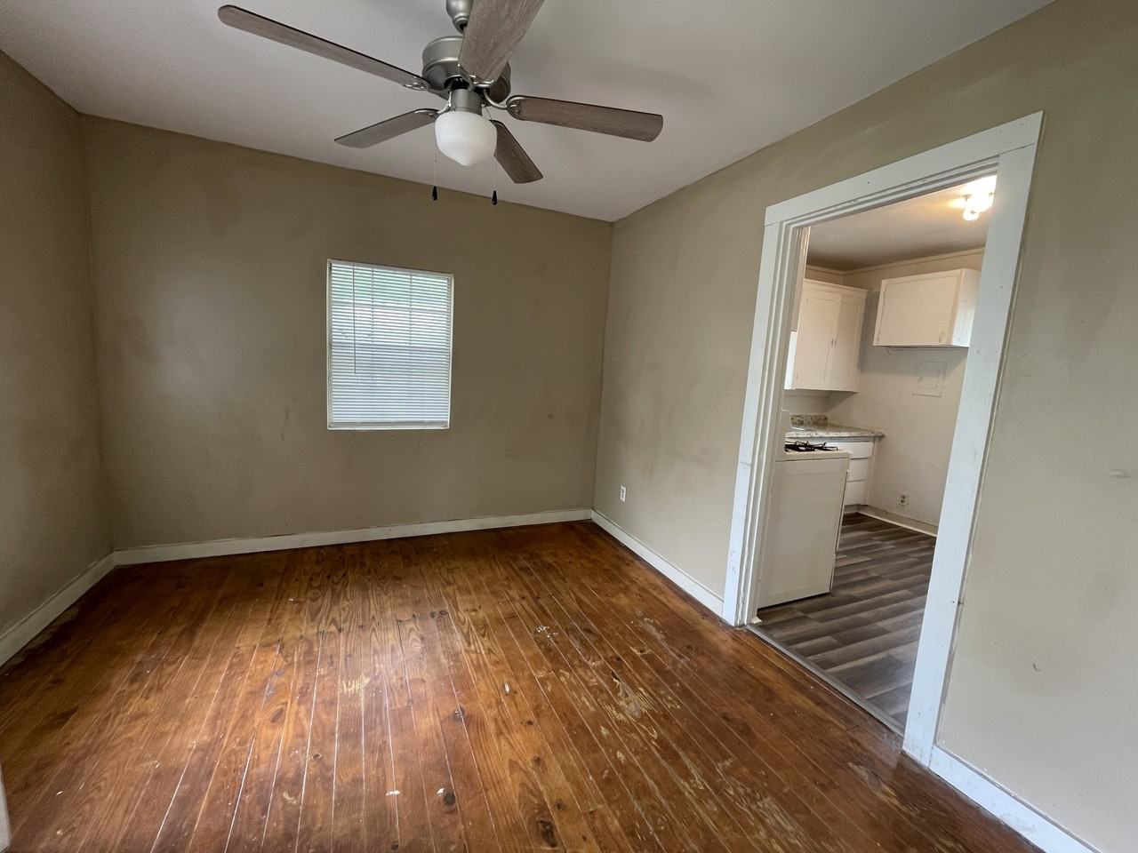 914 E Tahlequah Ave #1 - Photo 6 of 13