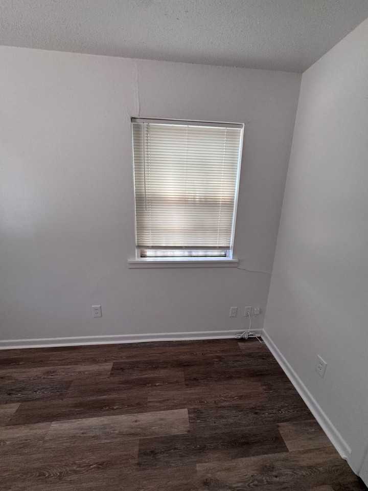 966 N La Salle Dr - Photo 4 of 31