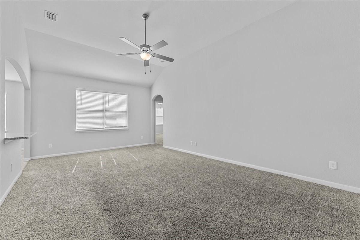 2112 Erlinda Dr - Photo 4 of 39