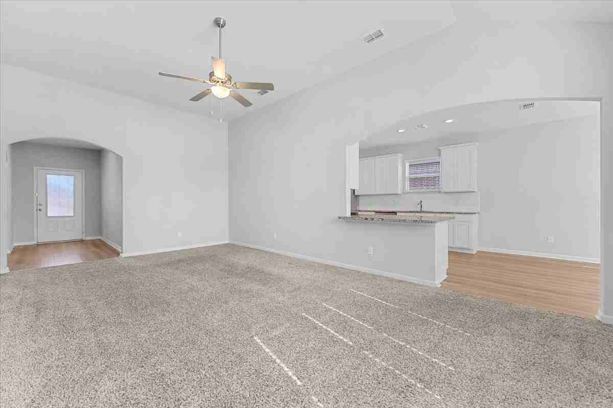 2112 Erlinda Dr - Photo 6 of 39