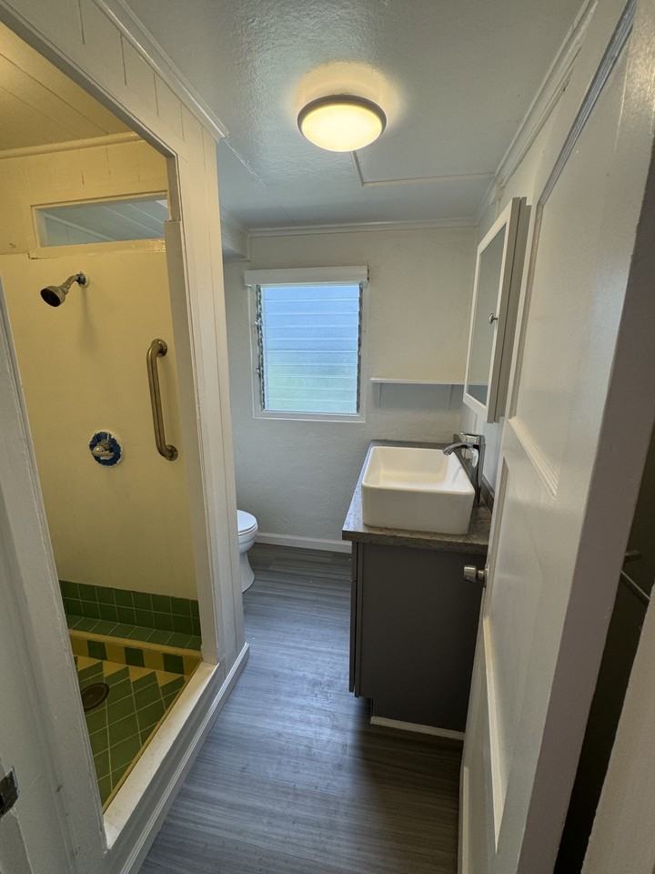258 Moomuku Pl #A - Photo 4 of 10
