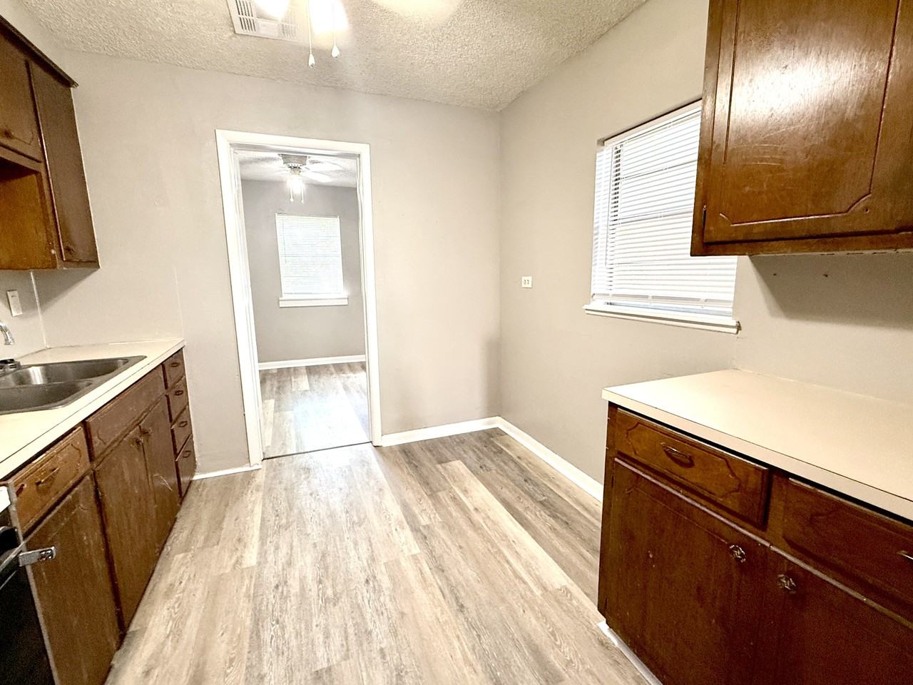 415 C St Nw #1 - Photo 4 of 30