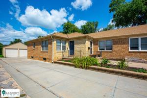 featured image of 5808 Western Ave #2