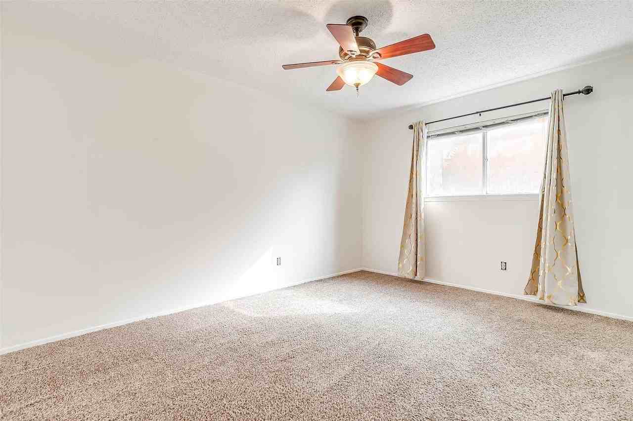 828 Lynne Ln - Photo 6 of 21