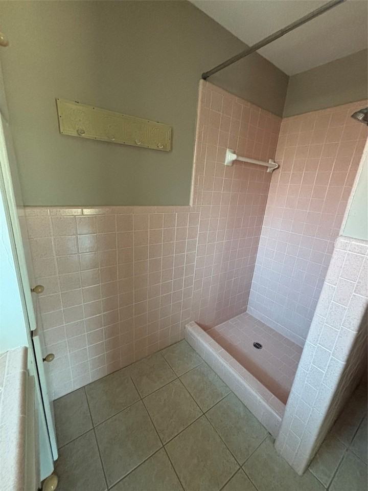 627 S Rough Creek Ct - Photo 3 of 23