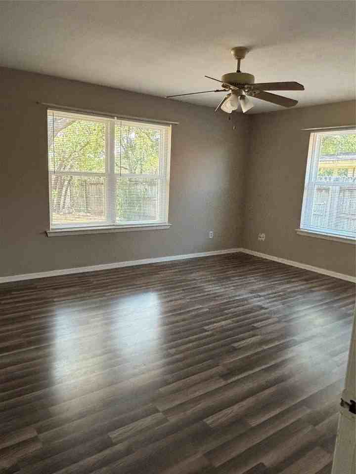 627 S Rough Creek Ct - Photo 7 of 23