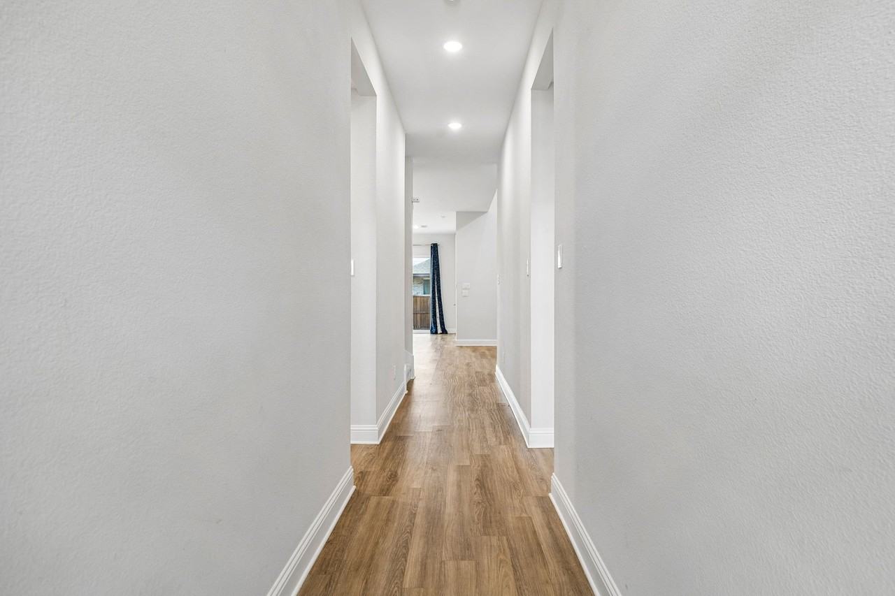 11476 Chartwell Ct - Photo 3 of 27