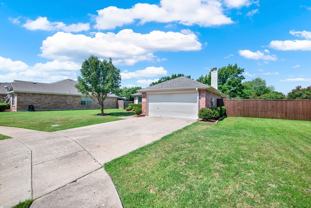 523 Robinwood Rd - Photo 1 of 1