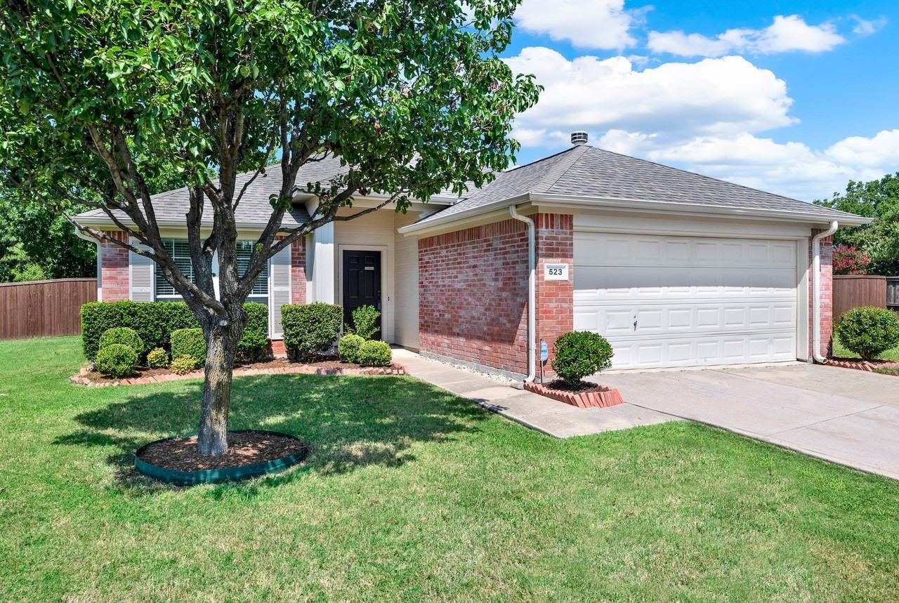 523 Robinwood Rd - Photo 4 of 33