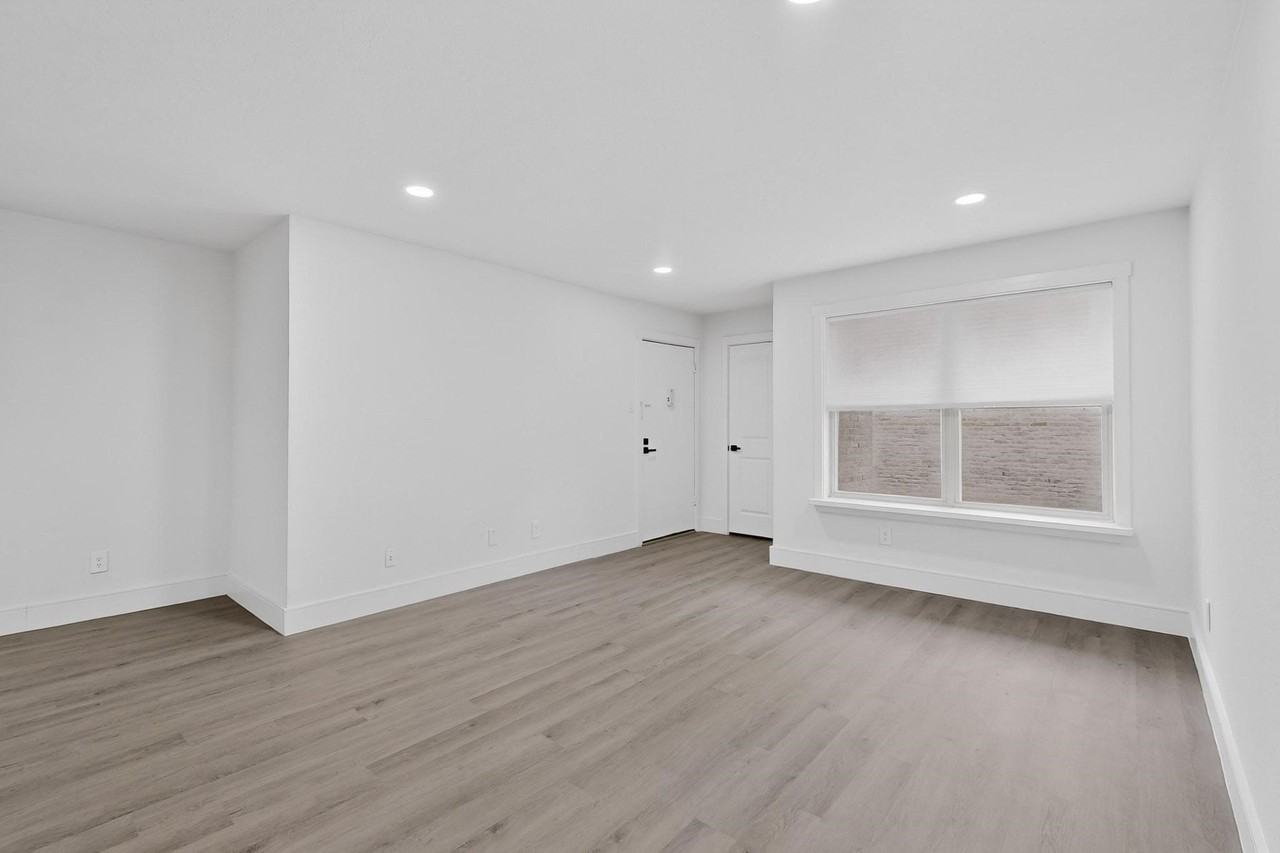 7708 Royal Ln #204 - Photo 6 of 40