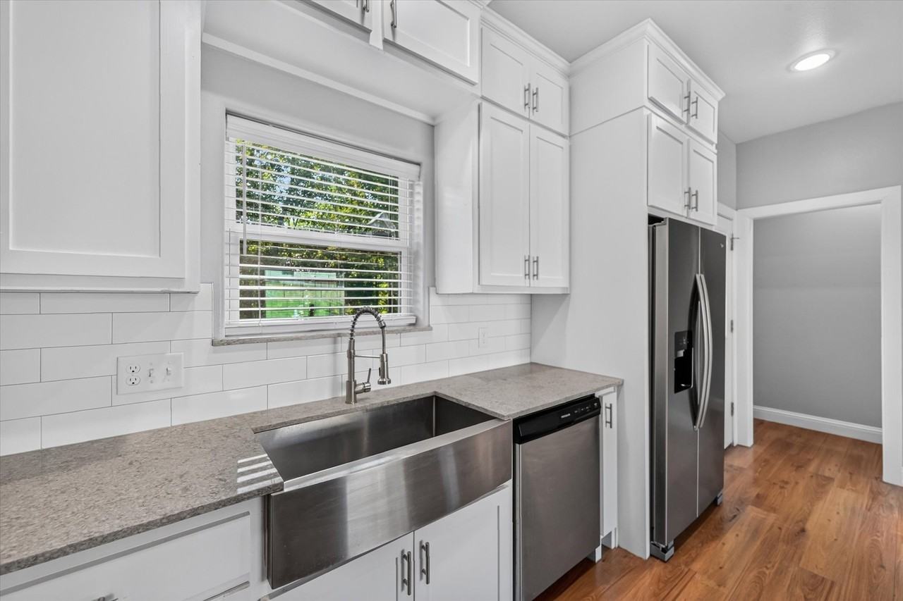 990 S 6th Ave #992 - Photo 6 of 30