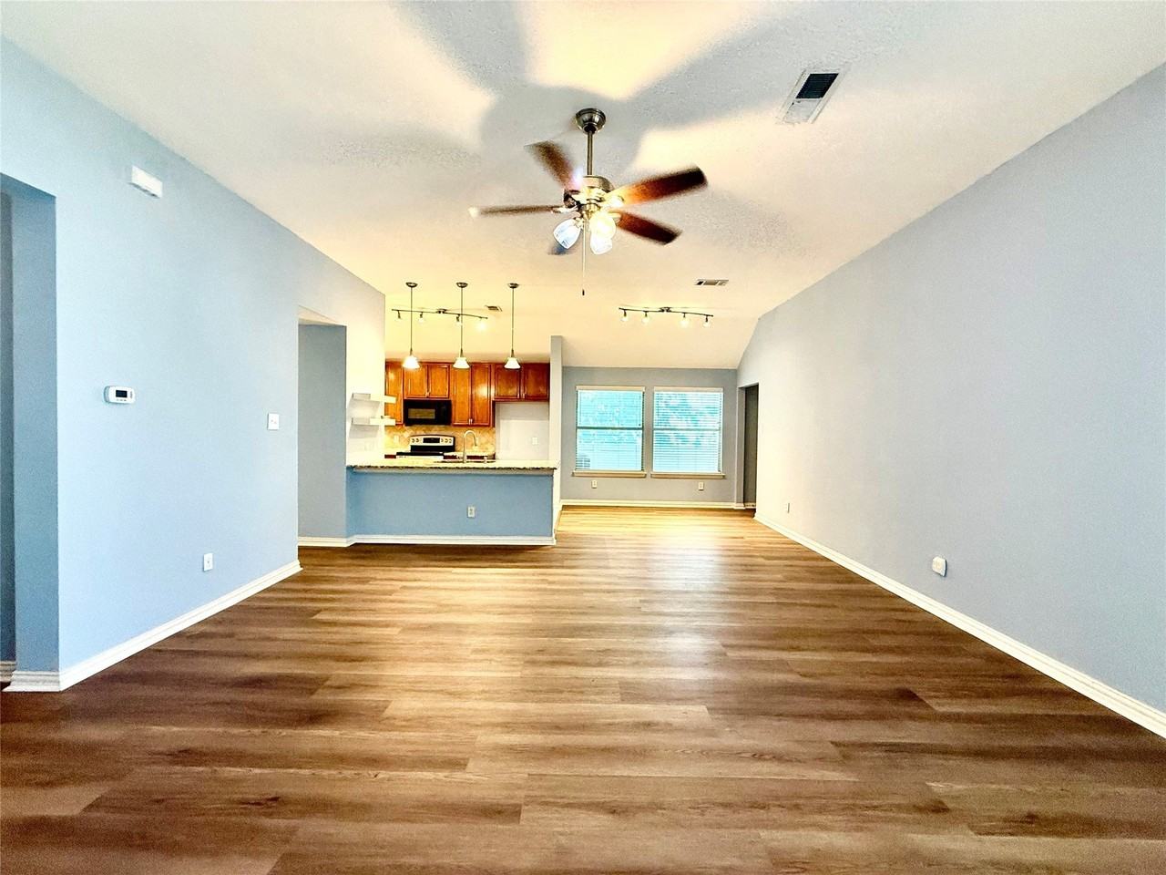 970 Fox Grove Ln - Photo 6 of 32