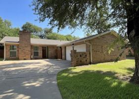 featured image of 413 Oxford Dr