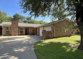 413 Oxford Dr - Photo 1 of 1