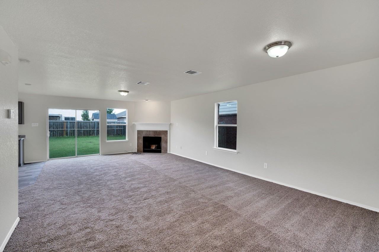 158 Washington Way - Photo 7 of 25