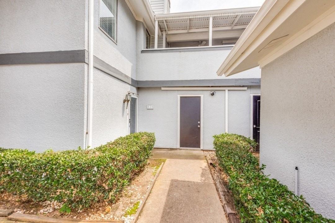638 Ridgeline Dr