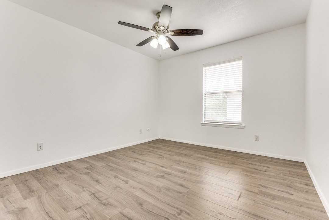 638 Ridgeline Dr - Photo 7 of 12