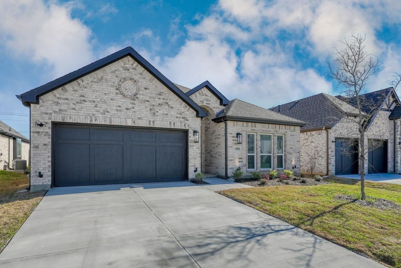 6244 Mulberry Creek Ln - Photo 2 of 27