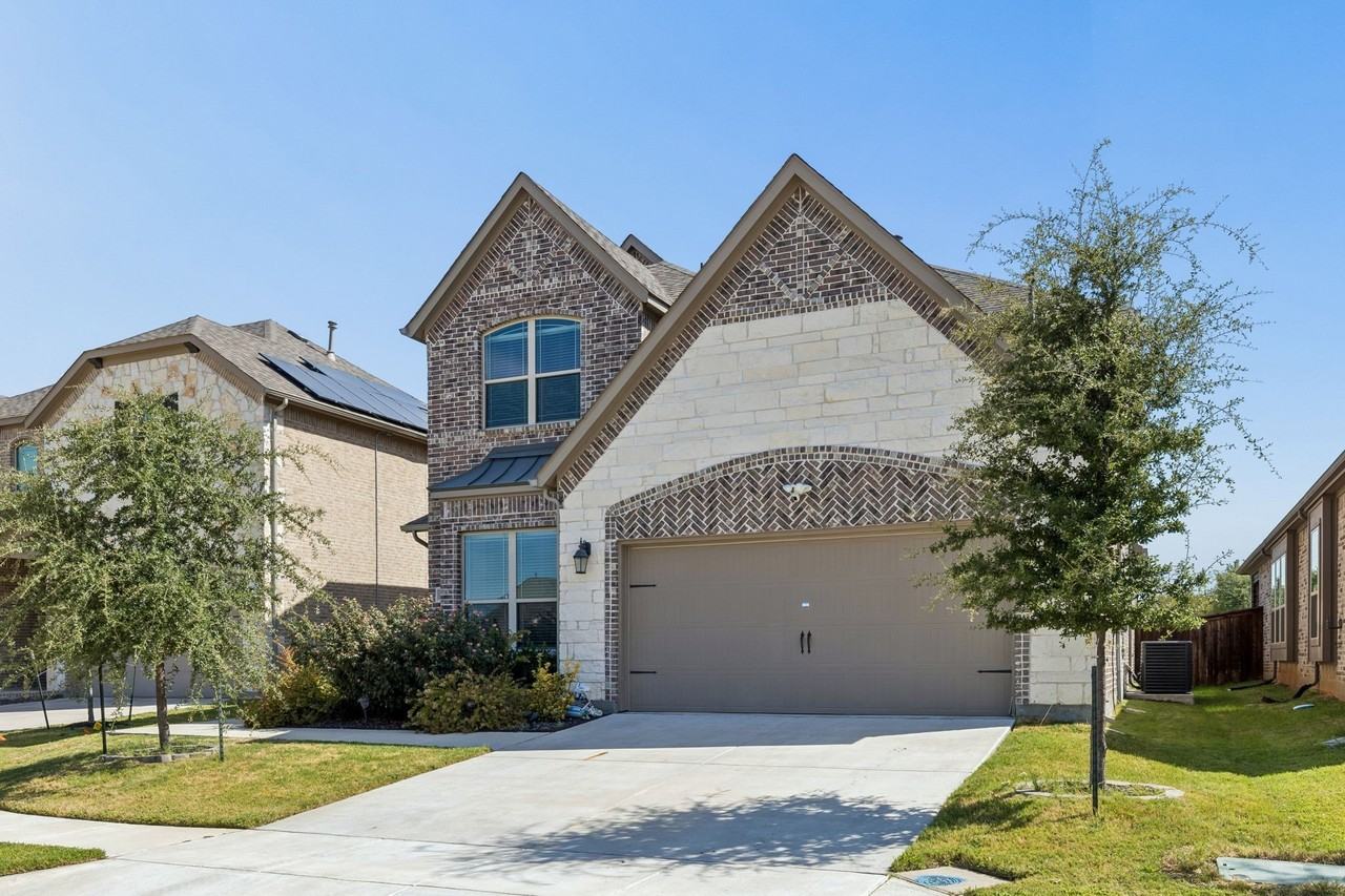 408 Worthing Way - Photo 2 of 40