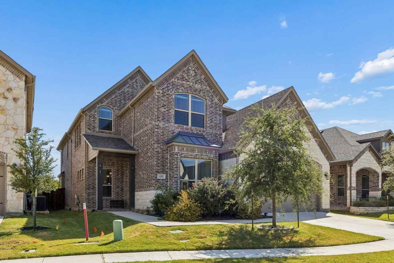 408 Worthing Way - Photo 3 of 40