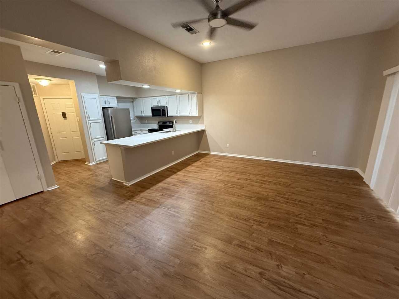 142 Henry M Chandler Dr - Photo 6 of 15