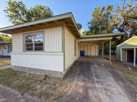 featured image of 121 Vandenburg Dr #B