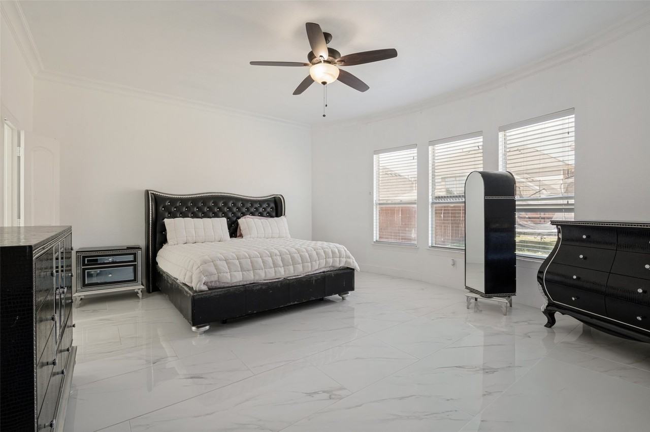 6951 Seascape Dr - Photo 6 of 12