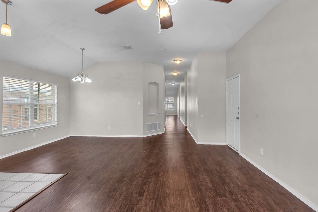 11829 Gold Creek Dr E - Photo 4 of 24