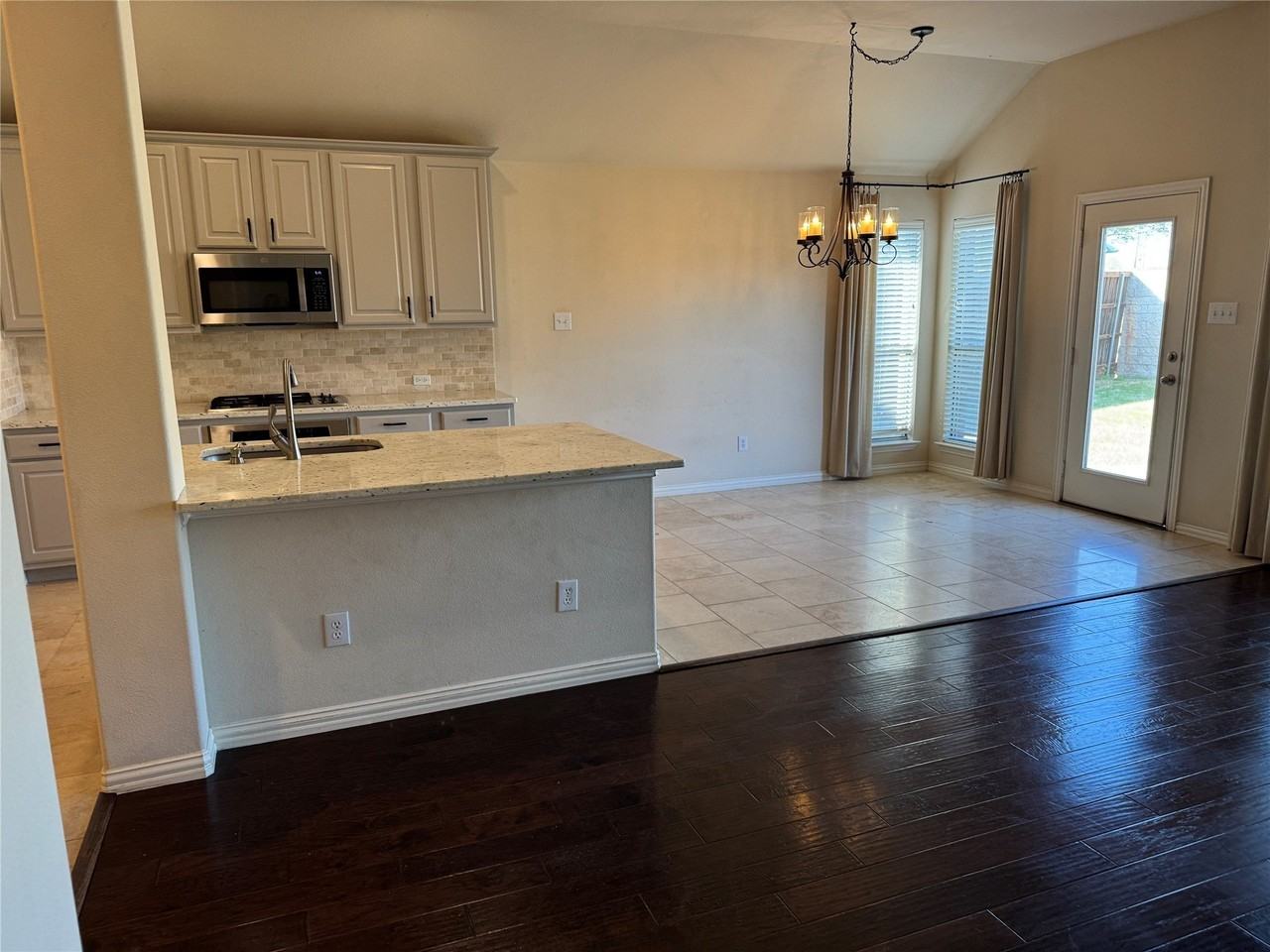 909 White Porch Ave - Photo 7 of 22