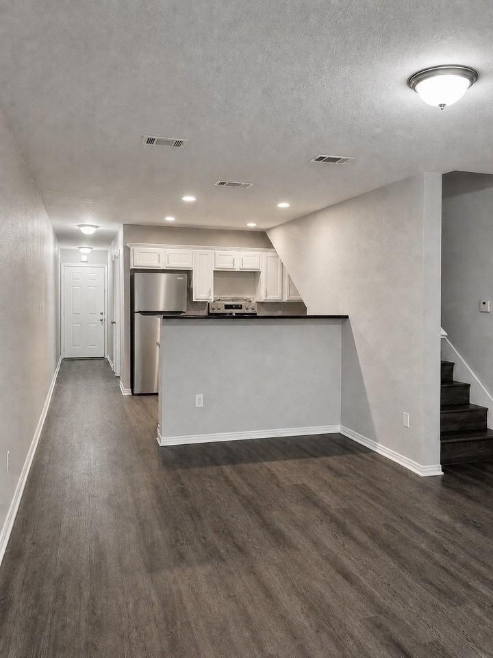 4011 Preferred Pl - Photo 2 of 13