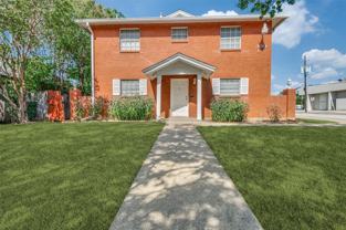 300 College St #E - Photo 1 of 1