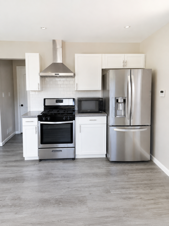 9942 Bevis Ave - Photo 2 of 16