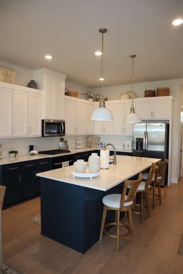 201 Chestnut St - Photo 4 of 24