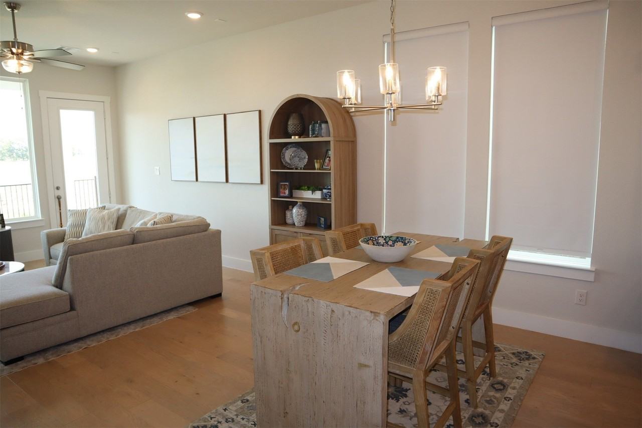 201 Chestnut St - Photo 7 of 24