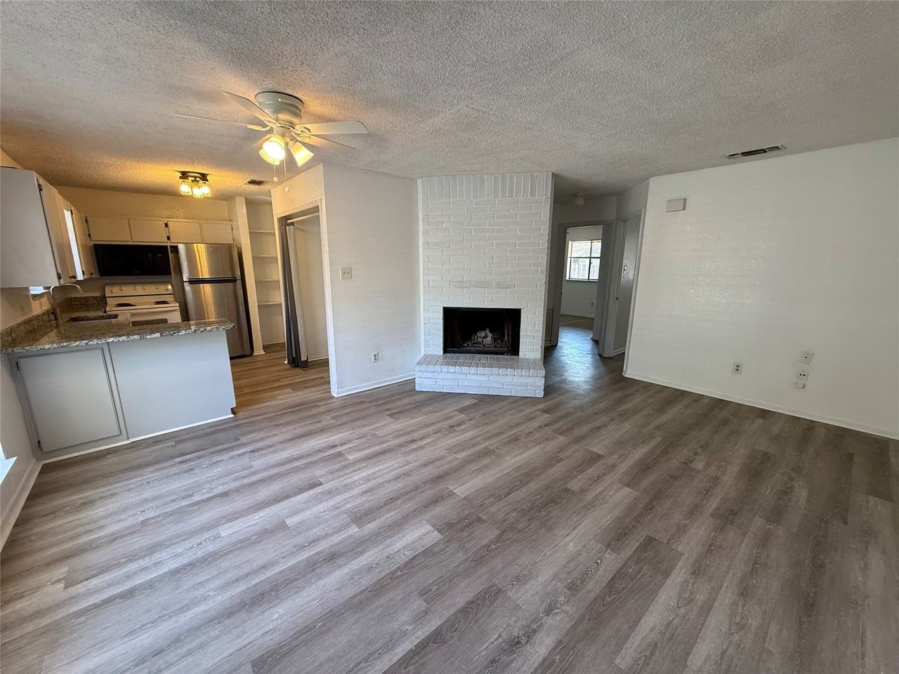 409 W 3rd St #411 - Photo 3 of 16