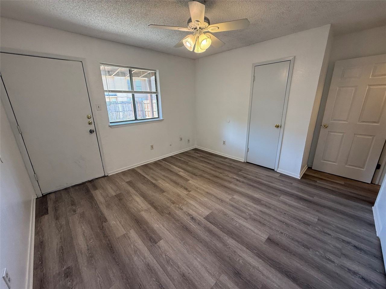 409 W 3rd St #411 - Photo 7 of 16