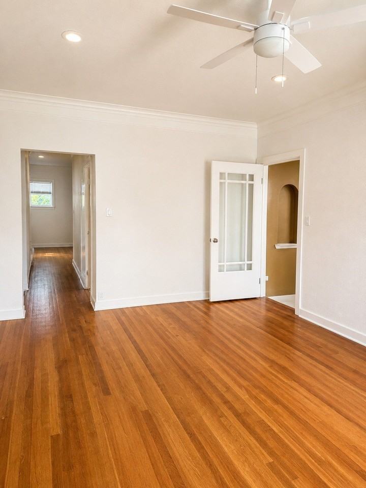 3252 S University Dr - Photo 4 of 9