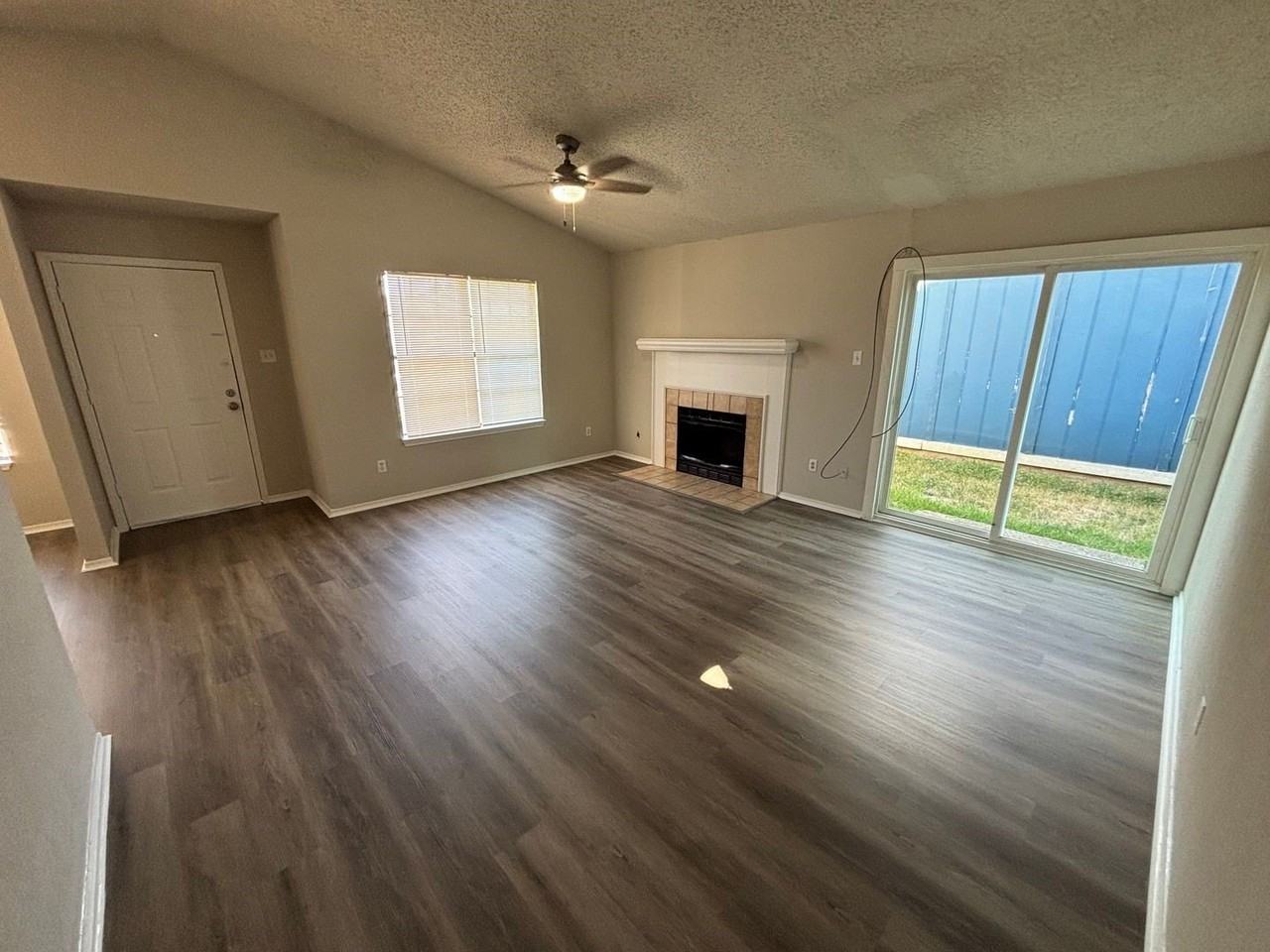 10311 Tamworth Dr - Photo 2 of 17