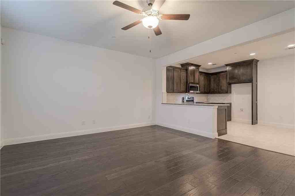 3708 Lantern Ln - Photo 7 of 25