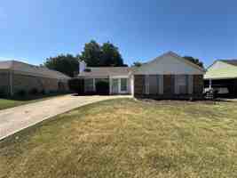 featured image of 3808 Staghorn Cir S