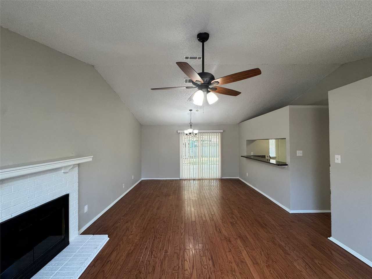 3808 Staghorn Cir S - Photo 4 of 17
