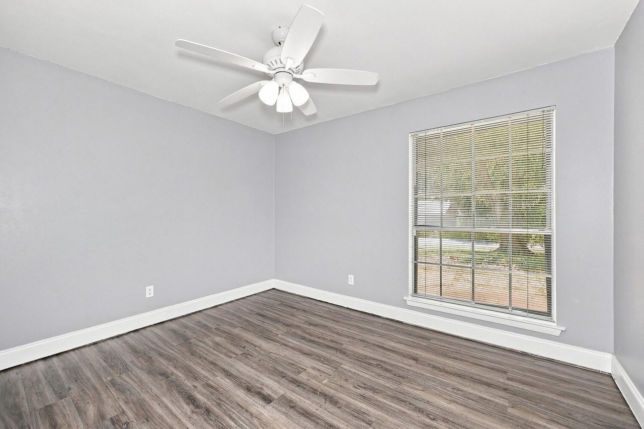 3204 Denbury Dr - Photo 3 of 15
