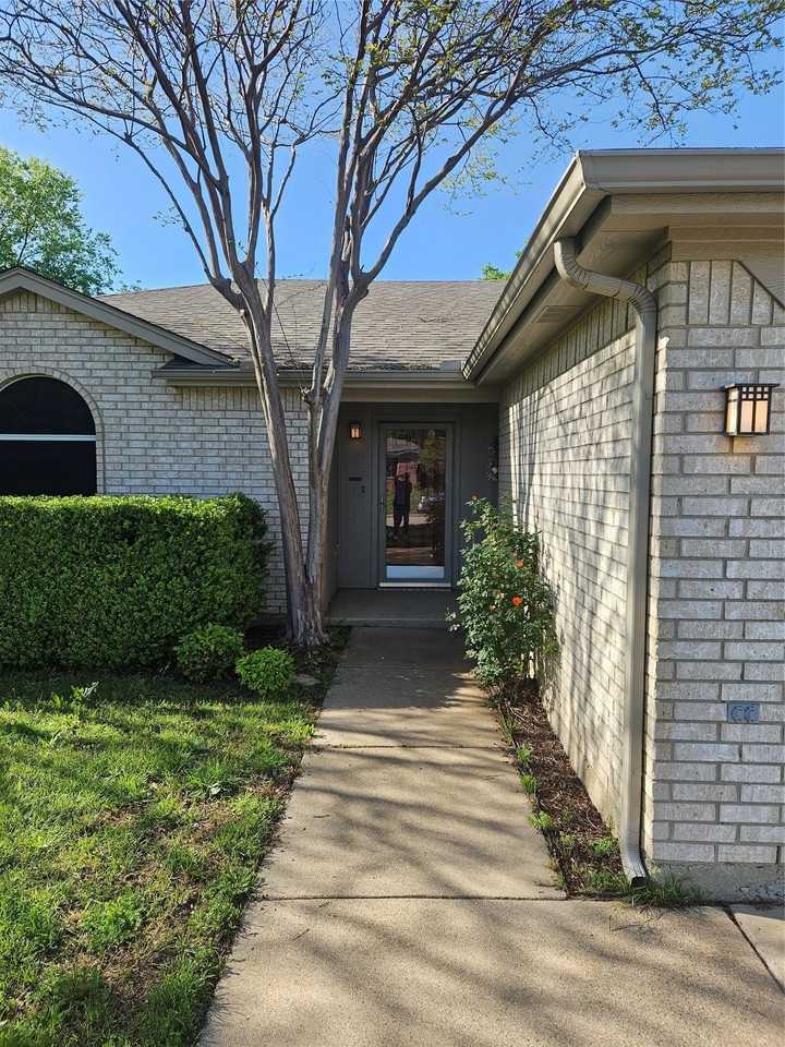 1608 Merritt Dr - Photo 4 of 40