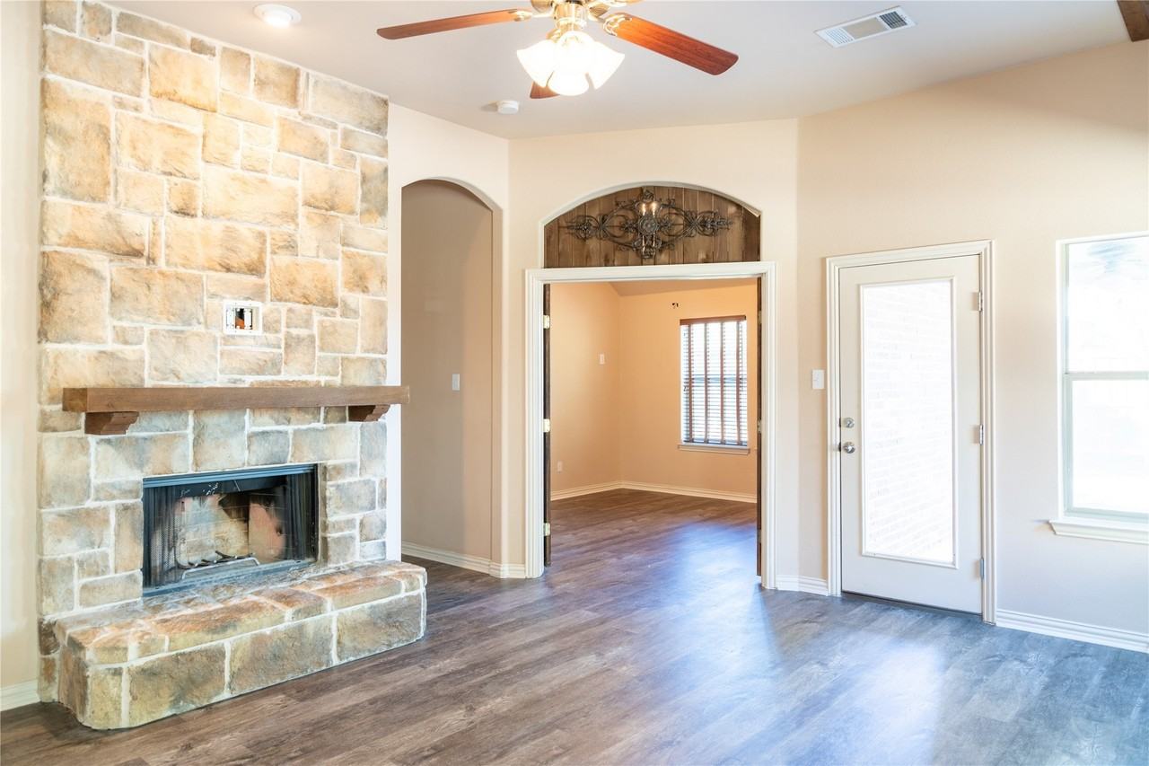 12233 Candle Island Dr - Photo 4 of 20