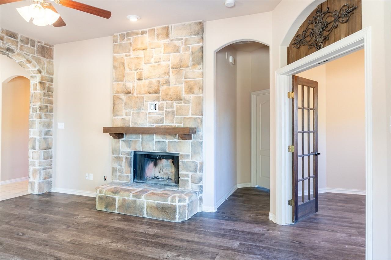 12233 Candle Island Dr - Photo 5 of 20