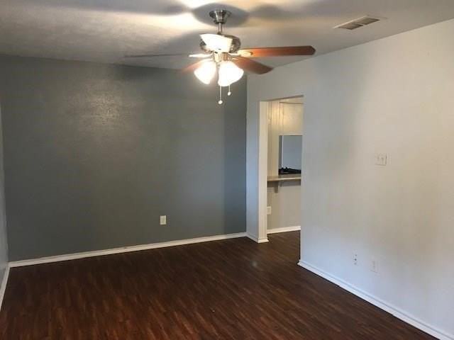 3205 Lynnwood Dr - Photo 3 of 6