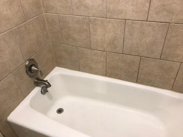 3205 Lynnwood Dr - Photo 5 of 6