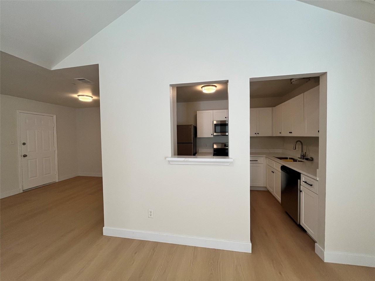 1129 Weston Dr - Photo 7 of 28