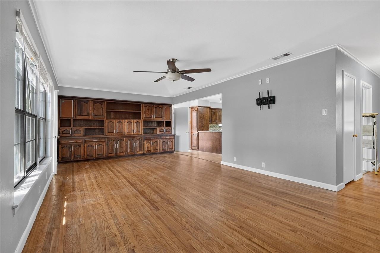 1516 Francis St - Photo 7 of 28