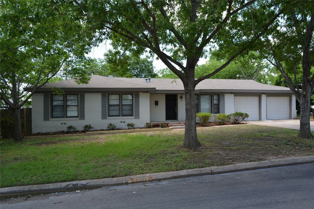 4117 Carma Dr - Photo 2 of 15